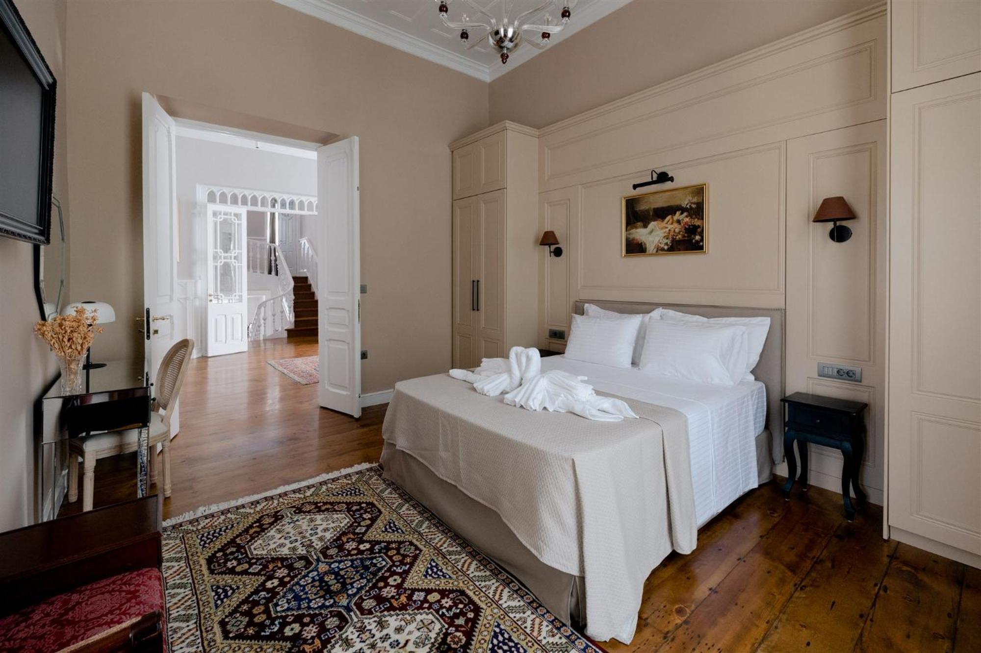 Rhodes City Victoria Mansion A Luxurious Neoclassical Experience מראה חיצוני תמונה
